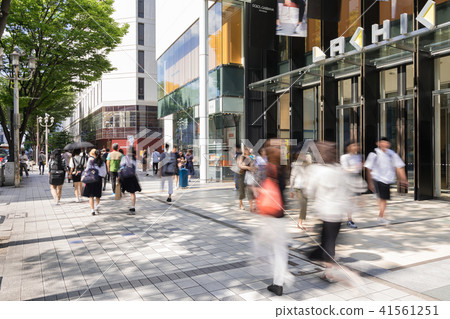 名古屋市中區Sakae Otsuto在Lashik之前忙碌 41561251