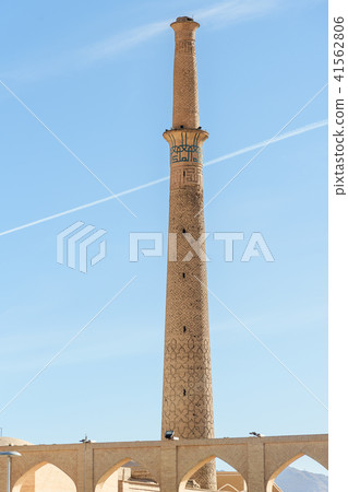 Minaret of Ali Mosque from Imam Ali Square Minaret of Ali Mosque from Imam Ali Square 41562806