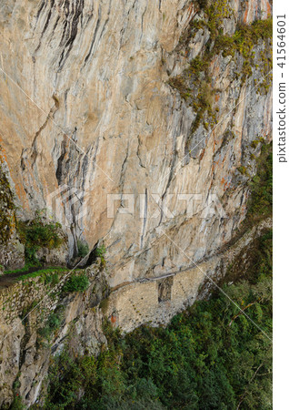 Inca Road 41564601