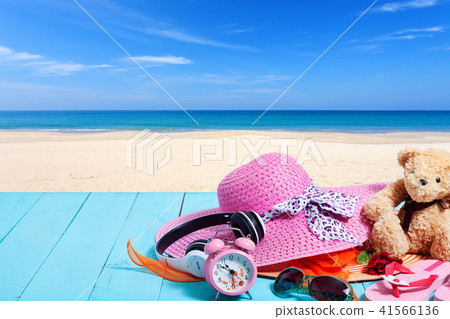 Summer background of beach hat and accessories 41566136