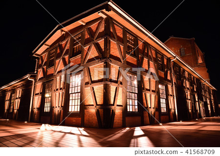 建立紅磚大廈焊劑運河的焊劑紅磚 41568709