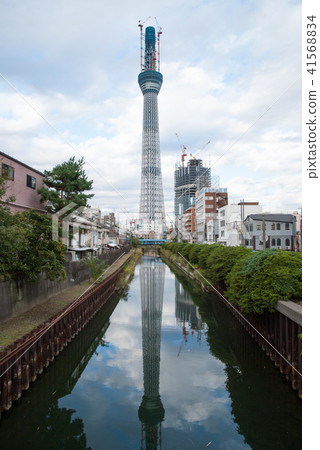 Tokyo Sky Tree under Construction Heisei 22 Tokyo Sky Tree under Construction Heisei 22 41568834