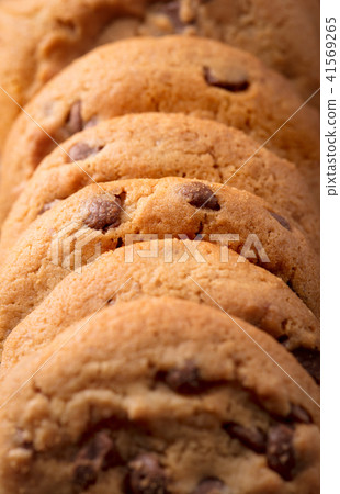 pile of cookies 41569265