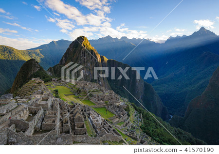 Machu Picchu ruins Machu Picchu ruins 41570190