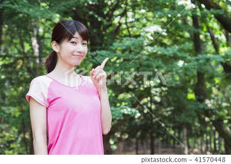 Running running jogging fitness female exercise 41570448