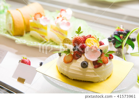 Cake shop cute decoration cake 41573961