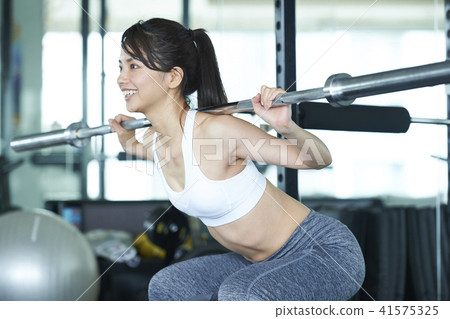 Fitness squat woman Fitness squat woman 41575325
