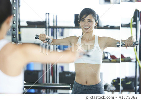 Fitness side raise women Fitness side raise women 41575362