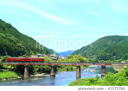 長良川鐵道 觀光列車般的風景 41575760