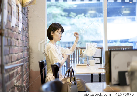 Cafe Coffee female profile 41576079