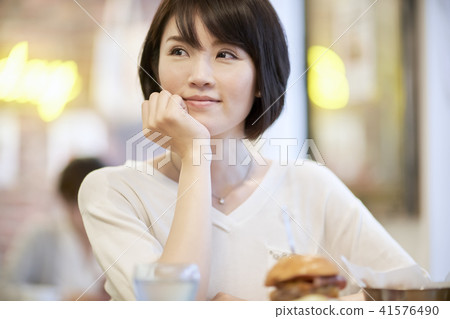 咖啡廳午餐女漢堡 咖啡廳午餐女漢堡 41576490