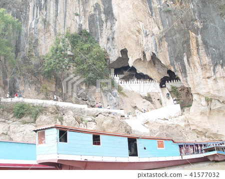 Parkwoo Cave (Luang Prabang / Laos) Parkwoo Cave (Luang Prabang / Laos) 41577032