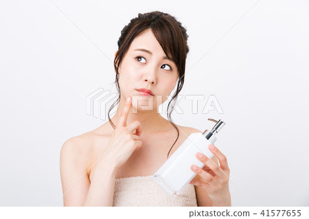 Cosmetics troubled women Cosmetics troubled women 41577655