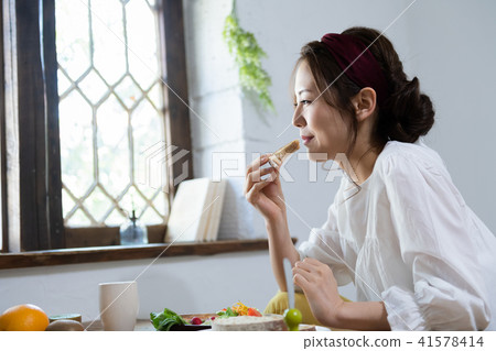 Young lady, Portrait, Meals Young lady, Portrait, Meals 41578414