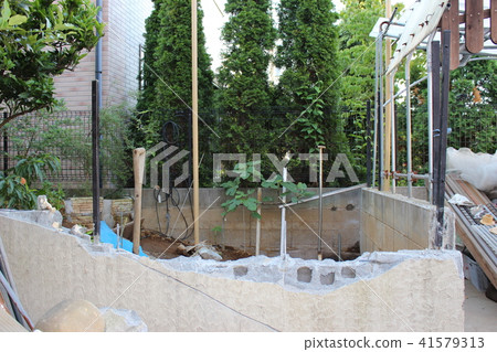 Poor construction of concrete block walls Poor construction of concrete block walls 41579313