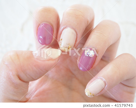 辦公室釘 41579743