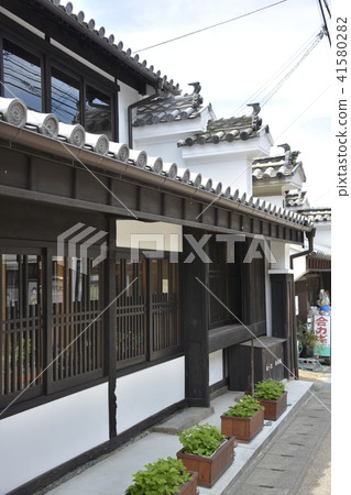 [Tsurugi Town, Tokushima Prefecture] Two-tiered Udatsu townscape 41580282