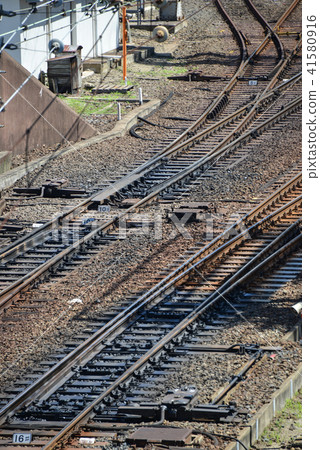 Railroad tracks 41580916