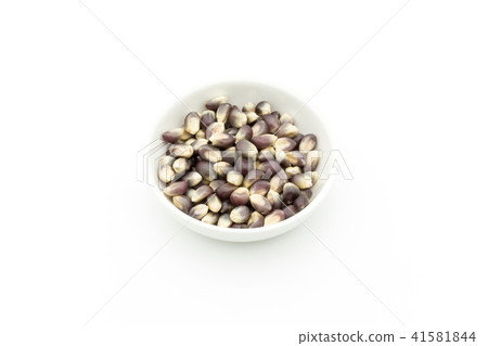 Black popcorn kernel: black popcorn kernels 41581844