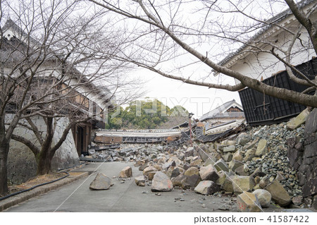 Kumamoto Castle after the earthquake (2018) Kumamoto Castle after the earthquake (2018) 41587422