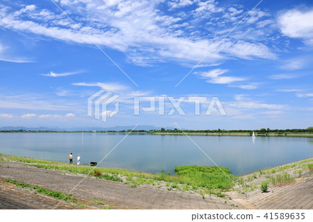 Watarase Reservoir in summer 41589635