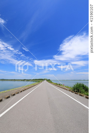 Watarase Retarding Basin in Summer Watarase Retarding Basin in Summer 41590107