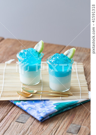 Hydrangea jelly 41591318