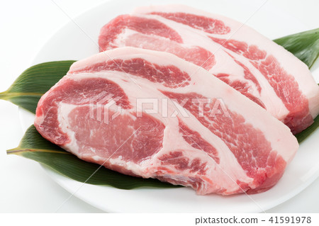 Pork loin Pork loin 41591978