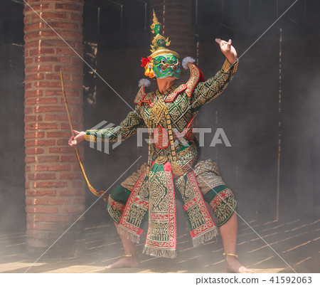Thotsakan giant in Khon Traditional Thai Pantomime 41592063