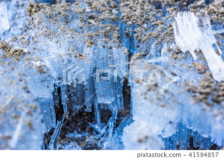 frost pillar frost pillar 41594857