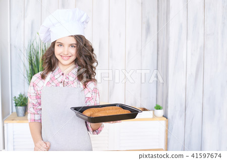 Little cook. Ready buns. baking sheet. Little cook. Ready buns. baking sheet. 41597674