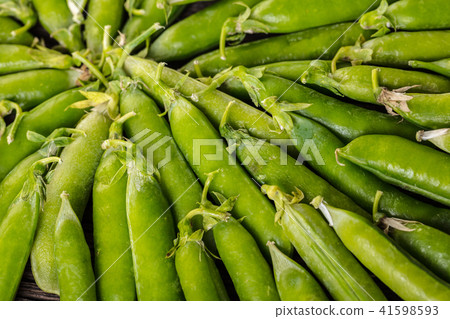 texture of green peas pods texture of green peas pods 41598593