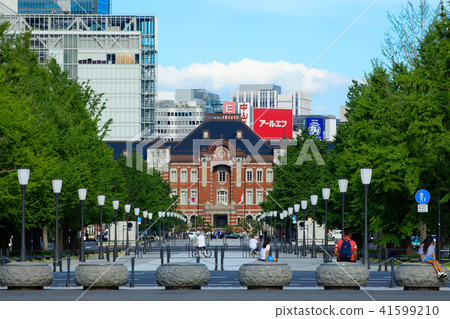 眺望東京車站，距離皇居廣場約1公里 41599210