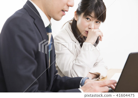 女商人對下一個男人的口臭感興趣 41604475