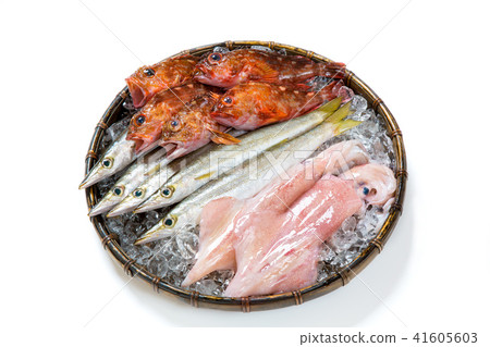 加繆和木薯和海鮮在得分魷魚 41605603