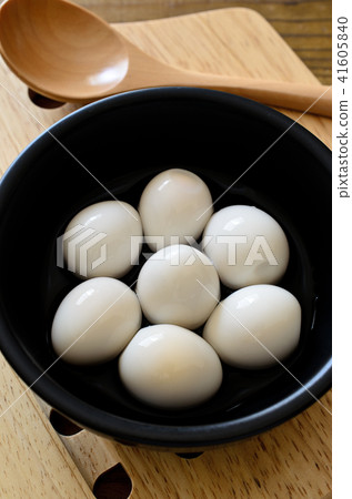 Quail eggs 41605840