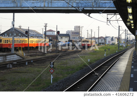 Two Kominato Railway carriages Two Kominato Railway carriages 41606272