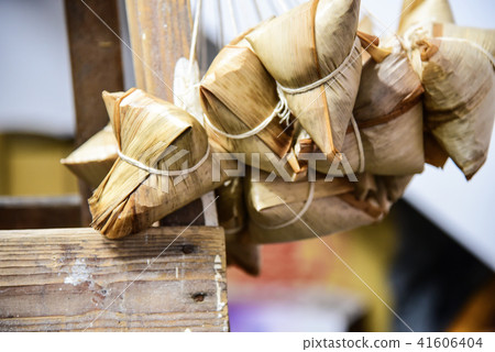 台灣家庭端午節包肉粽.粽子 台灣家庭端午節包肉粽.粽子 41606404