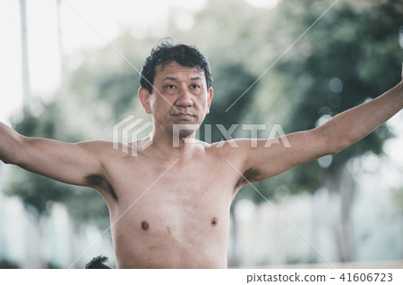 sumo, sumo wrestling, crouching 41606723