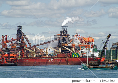 名古屋工廠設備組及貨船 41608168