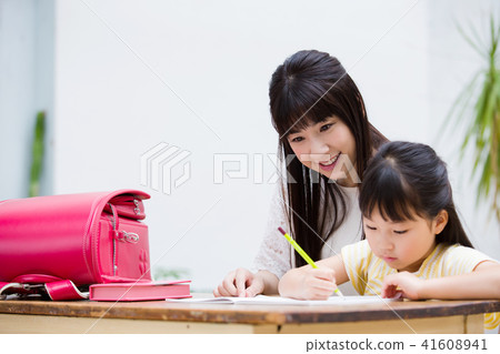 Mother daughter (study) 41608941