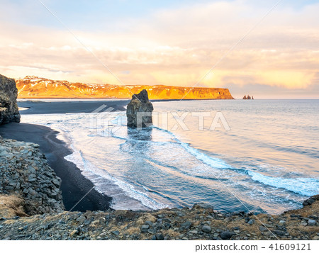 Arnardrangur rock near Vik in Iceland Arnardrangur rock near Vik in Iceland 41609121