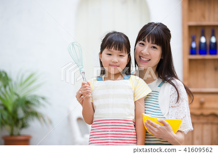 Mother daughter (apron) 41609562