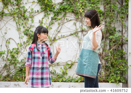 媽媽的女孩 媽媽的女孩 41609752