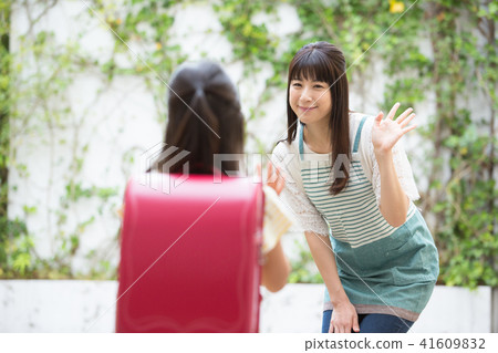 Mother and daughter  41609832