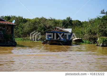 lake, water settlement, Tonle Sap 41613222