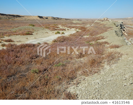 Uranium pit abandoned. Uranium pit abandoned. 41613546