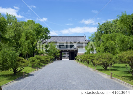 Northern gate of Nijo castle 41613644