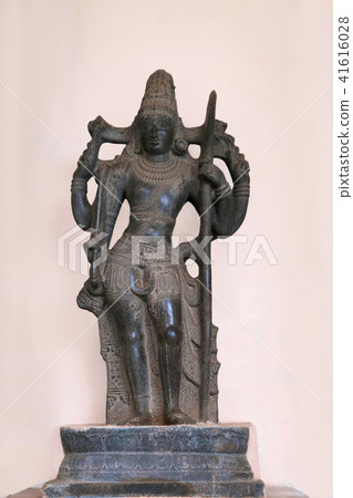 Sculpture of Shiva as Tripurantaka, Tanjore Sculpture of Shiva as Tripurantaka, Tanjore 41616028