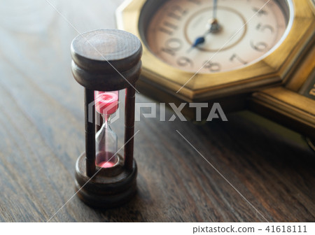 沙漏老鐘時鐘牆小時時間 沙漏老鐘時鐘牆小時時間 41618111